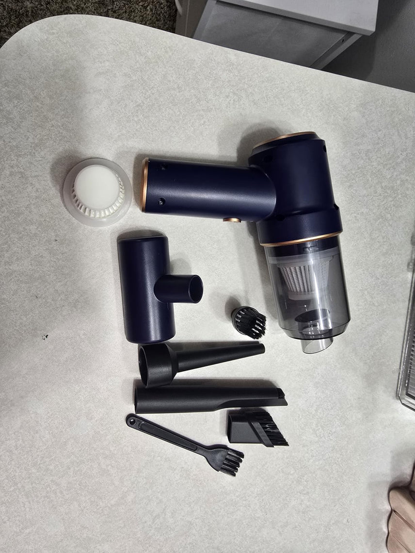 Review by Elísabet Þ